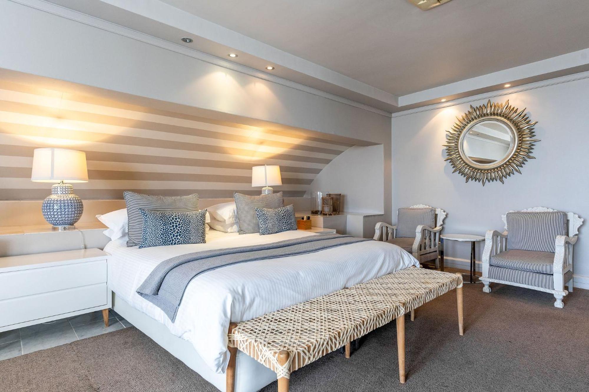 ザ ベイ ホテル ケープタウン 部屋 写真 A bedroom at the Oyster Box